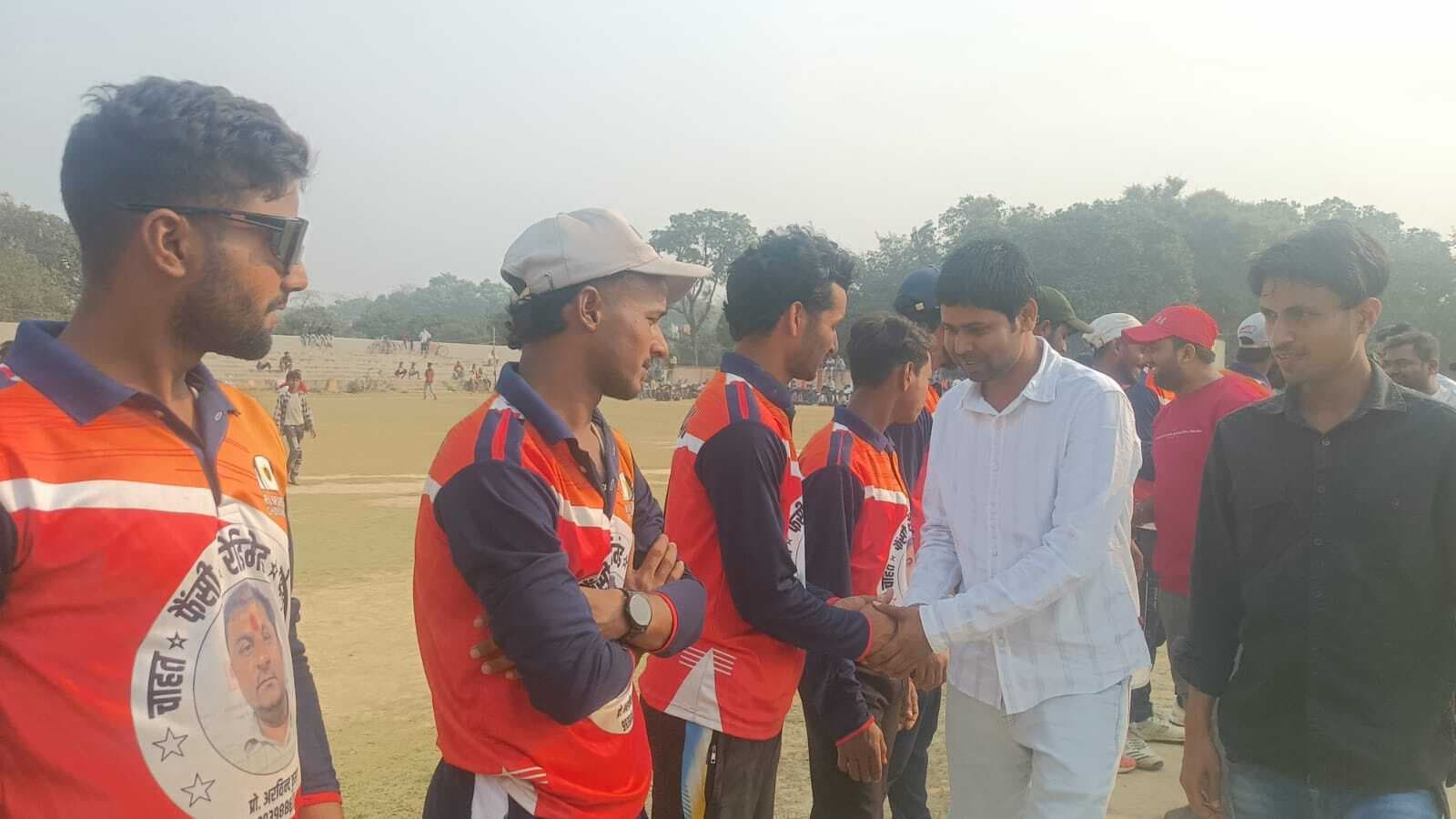 घोड़ासहन की टीम ने बनकटवा को हरा कप पर किया कब्जा