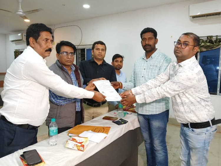 बावनगंज पैक्स अध्यक्ष प्रमोद कुमार चुने गये, मिले 562 मत