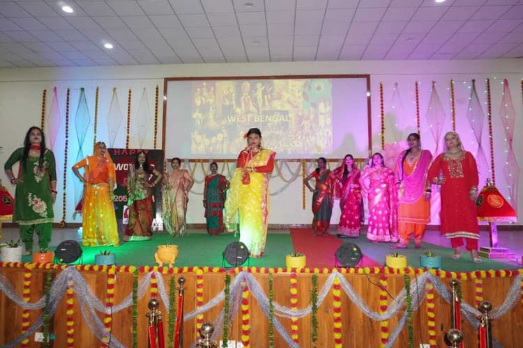 कोबरा कैंप में खेलकूद प्रतियोगिता का आयोजन, महिलाएं भी हुईं शामिल