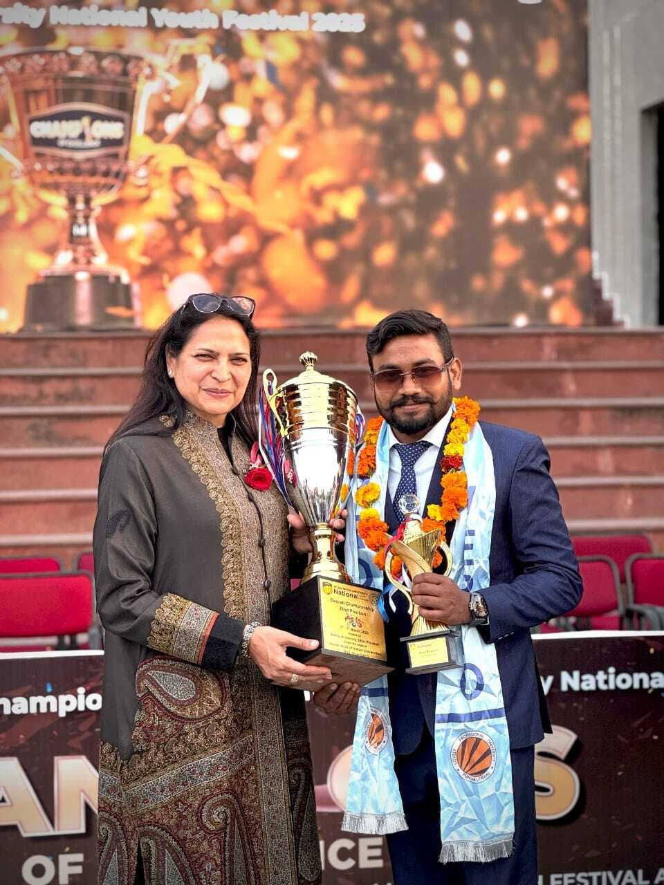 लातेहार के युवक ने नेशनल यूथ फेस्टिवल में जीता गोल्ड