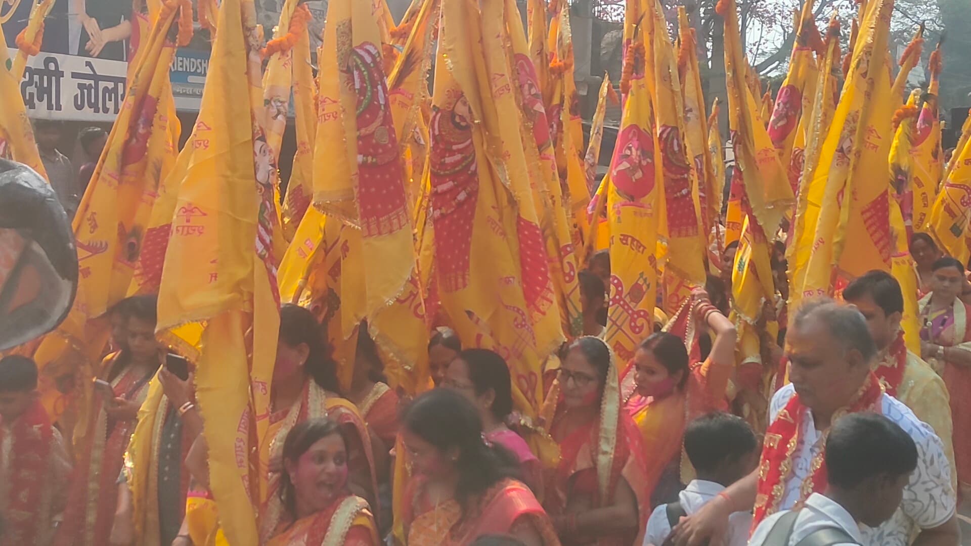 श्री राधे राधे राधे बरसाने वाली राधे...