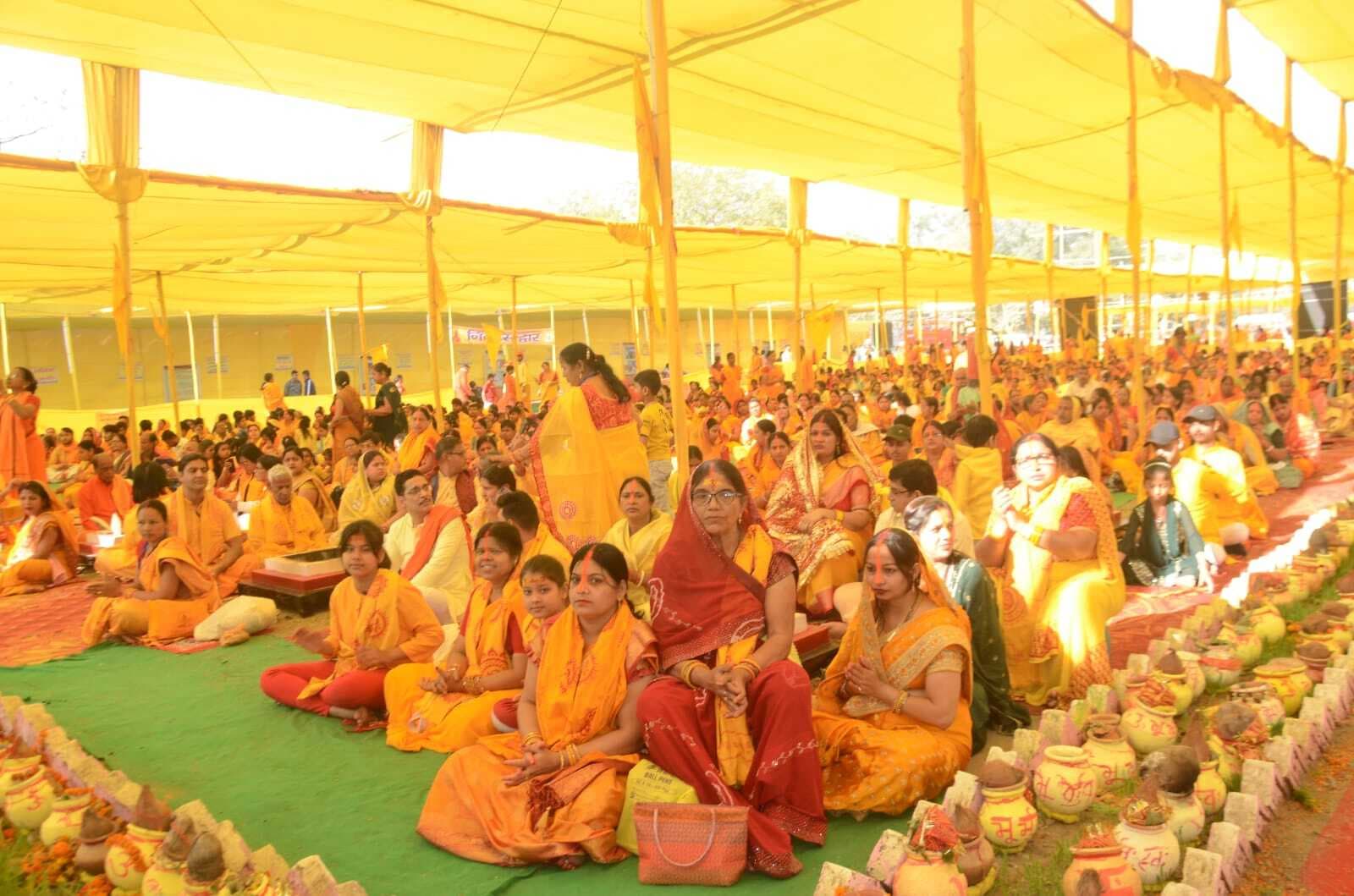 Gaya News : रक्तदान व नेत्र जांच शिविर के साथ 108 कुंडीय गायत्री महायज्ञ संपन्न