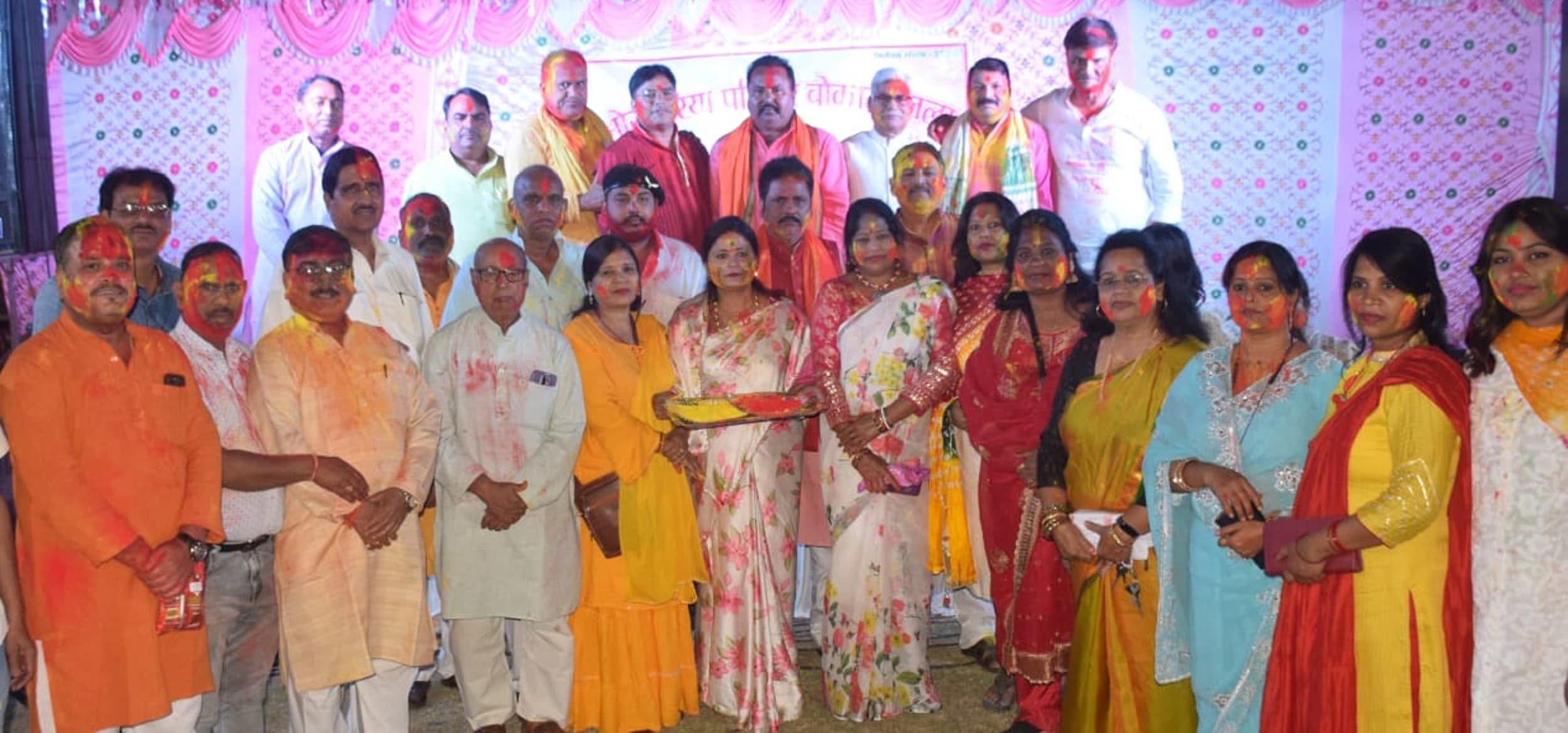 Bokaro News : भाईचारे व सौहार्द का प्रतीक है होली