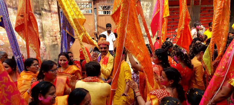 Bhagalpur news श्याम भक्त मंडल की ओर से निकाली गयी भव्य निशान शोभायात्रा