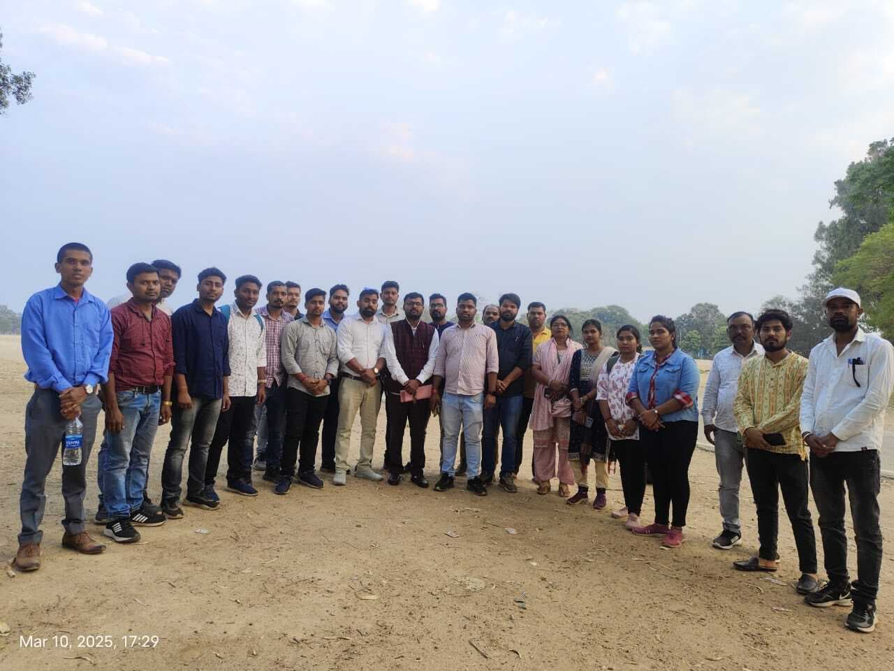 Jamshedpur News : ई-कल्याण छात्रवृत्ति में देरी, डुमरी विधायक से मिला छात्र प्रतिनिधिमंडल