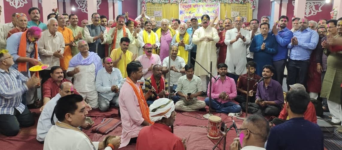 Bokaro News : होली के रंग में डूबा बोकारो, उड़ रहा गुलाल, मच रहा धमाल