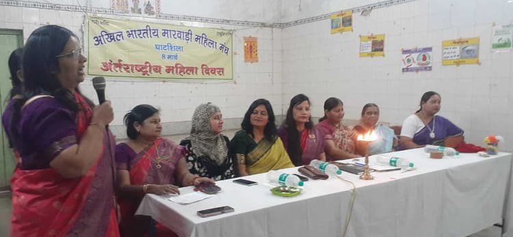 East Singhbhum News : सरकारी योजनाओं का लाभ उठा सशक्त बनें महिलाएं : सीओ