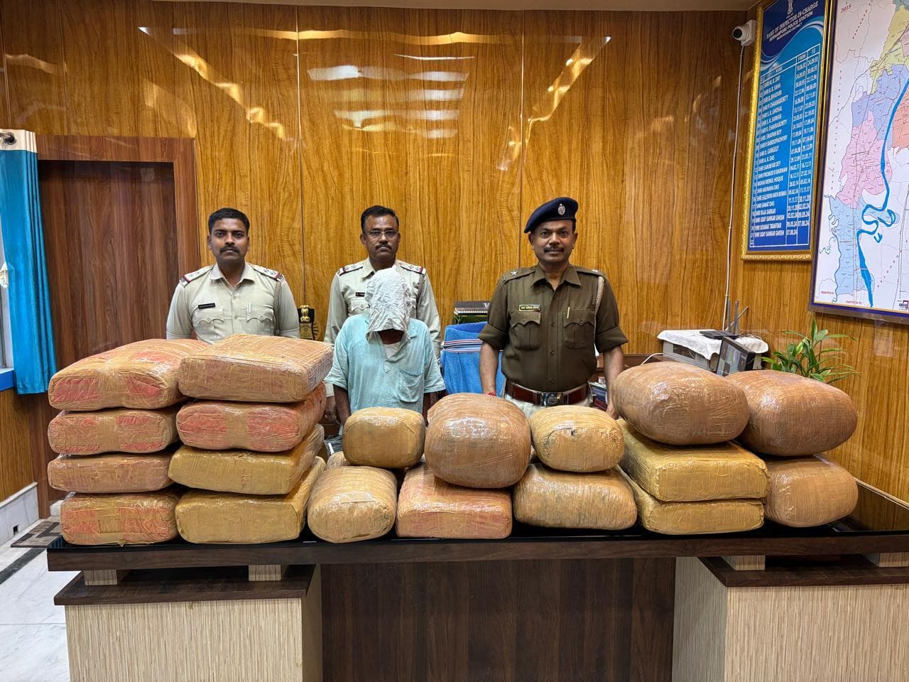 91 केजी गांजा बरमद, ट्रक चालक गिरफ्तार