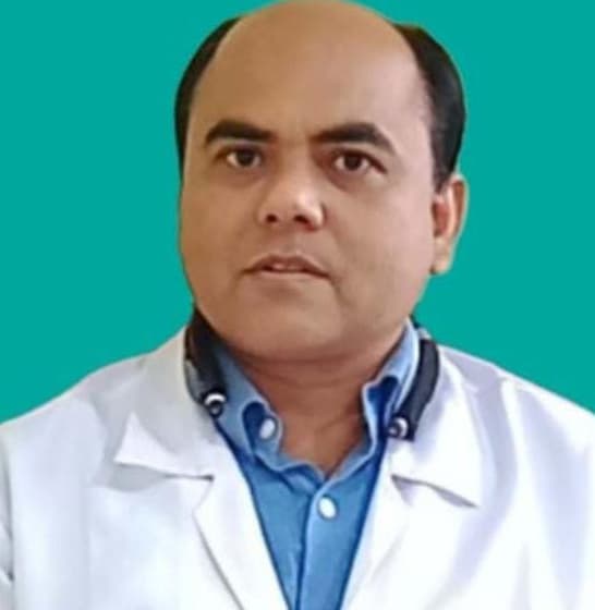 होली पर केमिकल रंगों से बचें, नेचुरल व हर्बल रंगों का ही करें प्रयोग : डॉ अभय कुमार