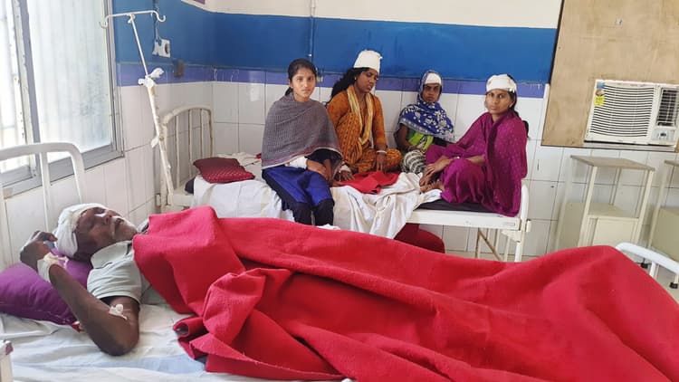 Aurangabad News : झोंपड़ी में लगायी आग, सात जख्मी