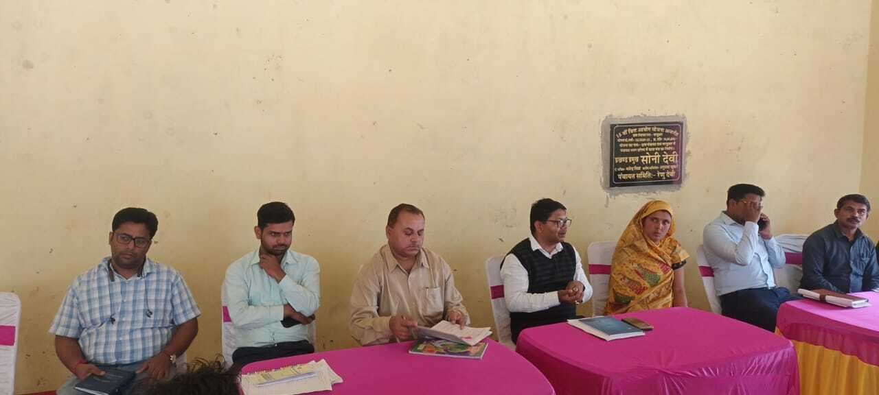 Madhubani News : शिविर में विभिन्न विभाग के पदाधिकारियों ने सुनीं शिकायतें