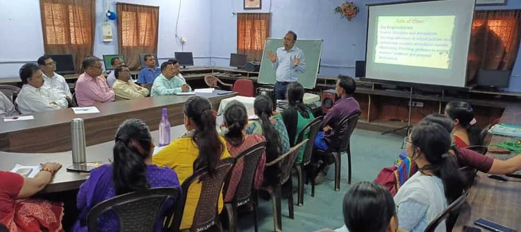 Bokaro News : डीएवी ललपनिया में शैक्षणिक सेमिनार का आयोजन