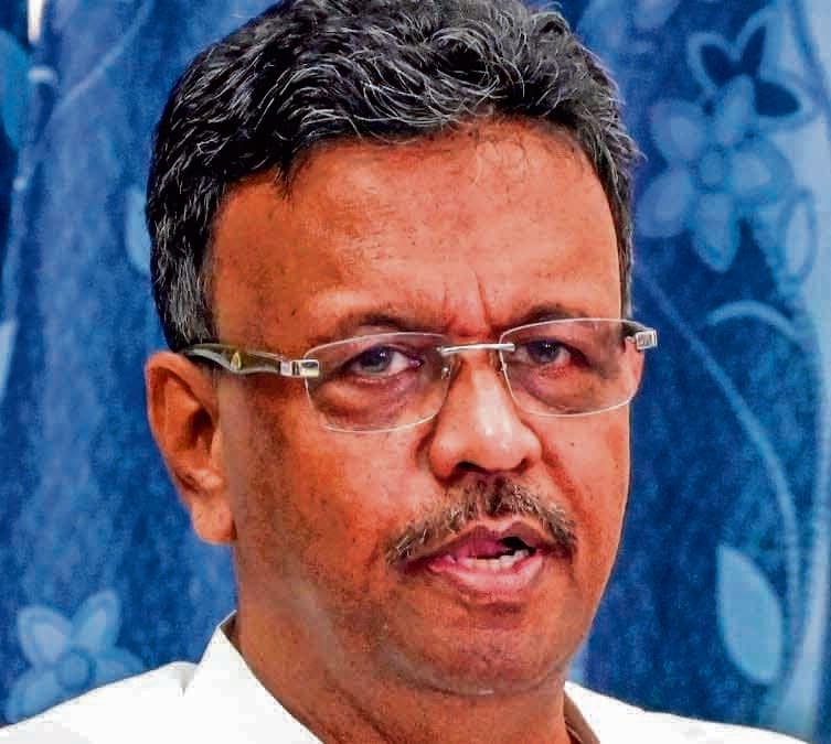 विभाजन की राजनीति कर रही भाजपा : फिरहाद