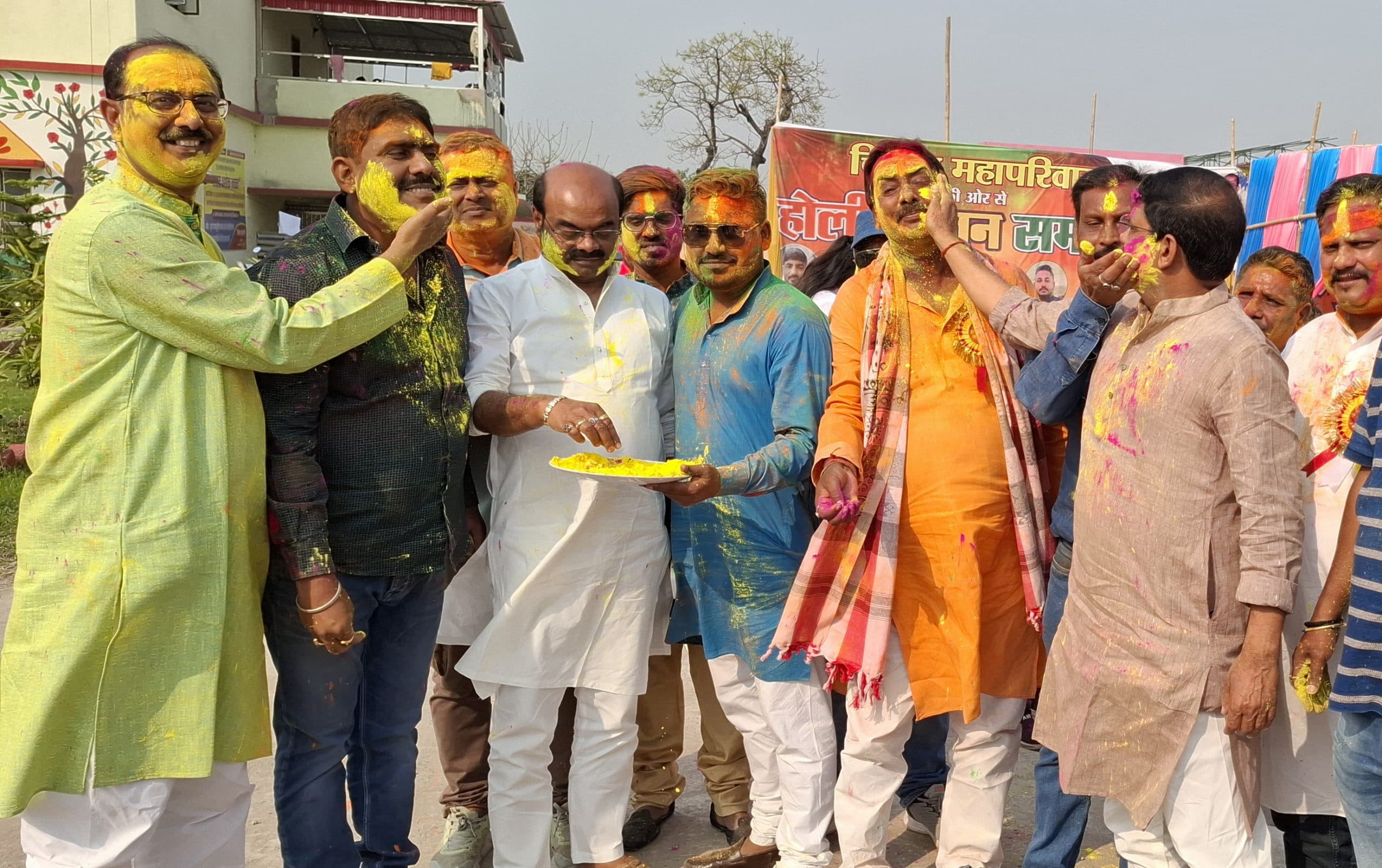 मिलन समारोह में चित्रांश समाज ने दिया भाईचारे का संदेश