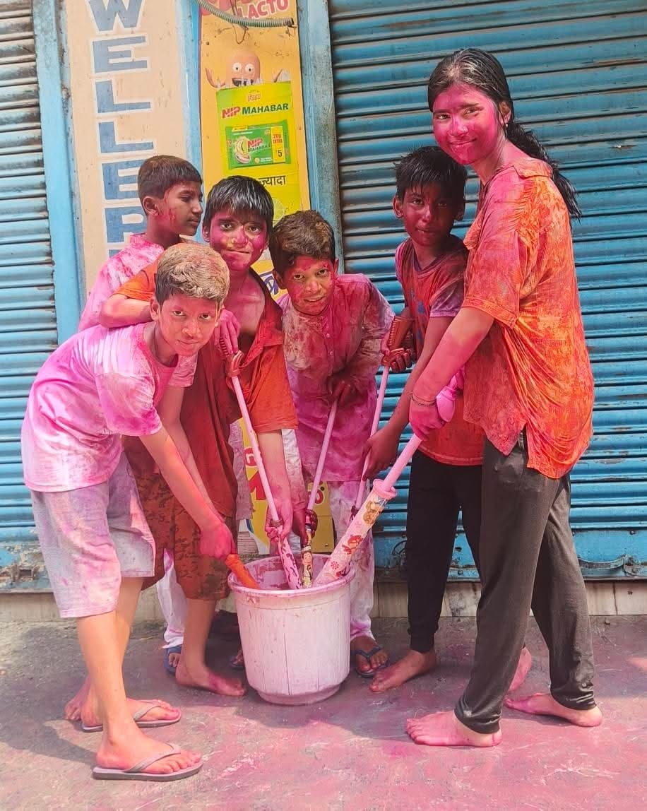 जिले में हर्षोल्लास के साथ मनाया गया रंगों का पर्व होली