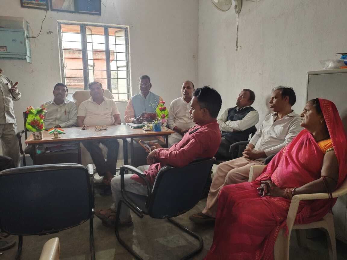 पान समाज के जिला कमेटी कार्यकर्ताओं की हुई बैठक