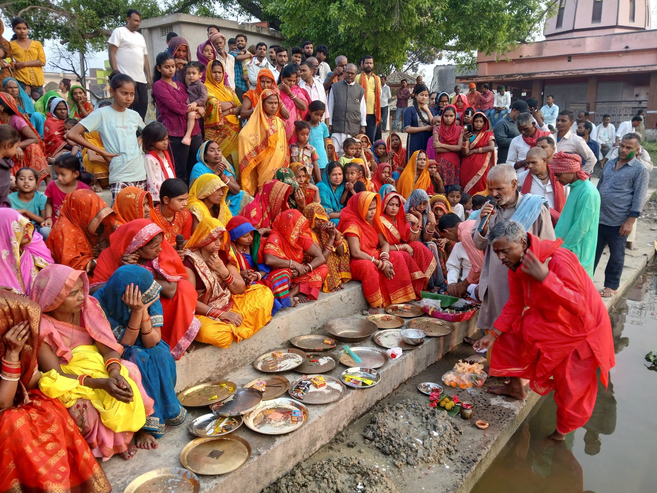 Madhubani News : चैती दुर्गा पूजा के लिए हर्षोल्लास के साथ माटी मंगल कार्य संपन्न