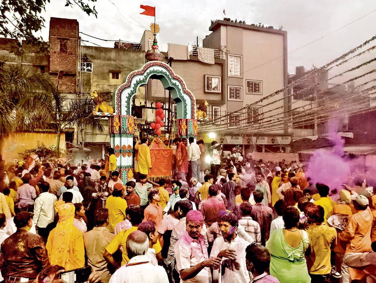 Ranchi News : चुटिया में जयकारे संग निकली फग डोल जतरा