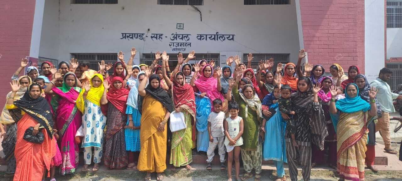 राशि दो बार खाते में आने के बाद अब नाम ही योजना से हो गया गायब