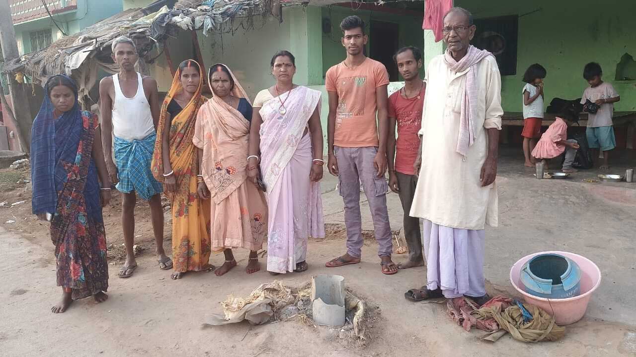 Giridih News :рдирд▓ рдЬрд▓ рдпреЛрдЬрдирд╛ рдХреЗ рд▓рд╛рдн рд╕реЗ рд╡рдВрдЪрд┐рдд рд╣реИрдВ рдЧреНрд░рд╛рдореАрдг