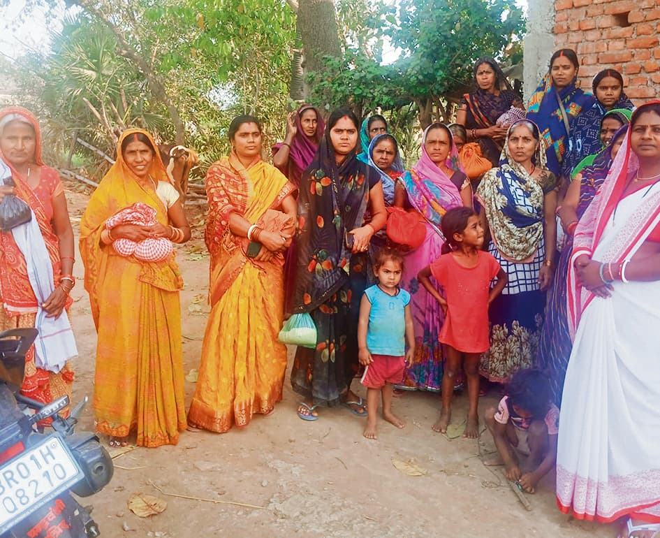 Jehanabad : आंगनबाड़ी केंद्रों पर लाभुकों के बीच टीएचआर का वितरण