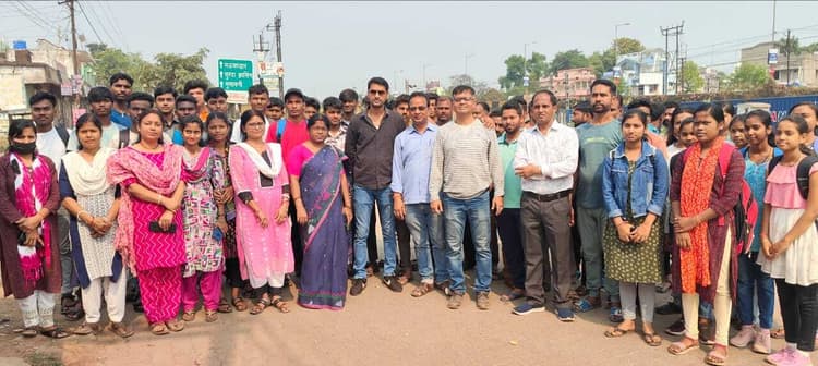 East Singhbhum News : जिंदगी अनमोल है, नशे में वाहन न चलाएं