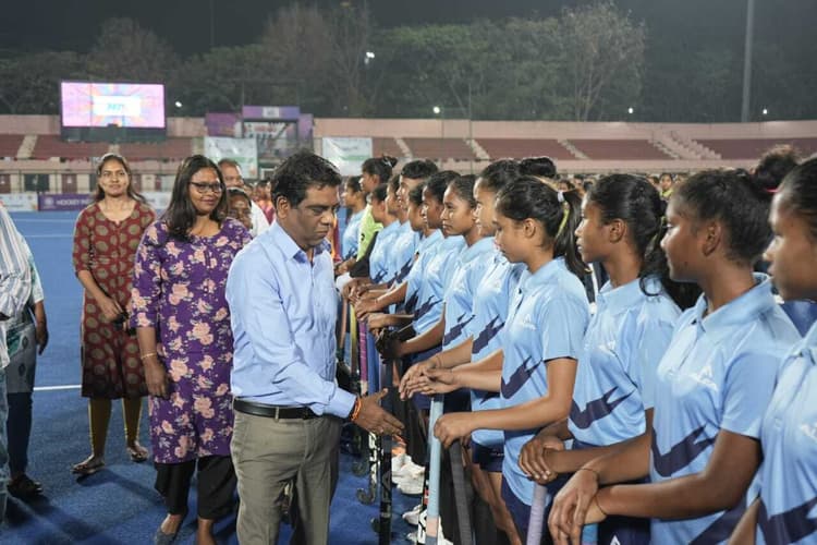 Hockey : जूनियर में रांची हारी, सब जूनियर में जीती
