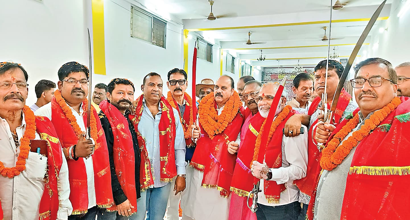 Ranchi News: महावीर मंडल के नवनिर्वाचित पदाधिकारी हुए सम्मानित