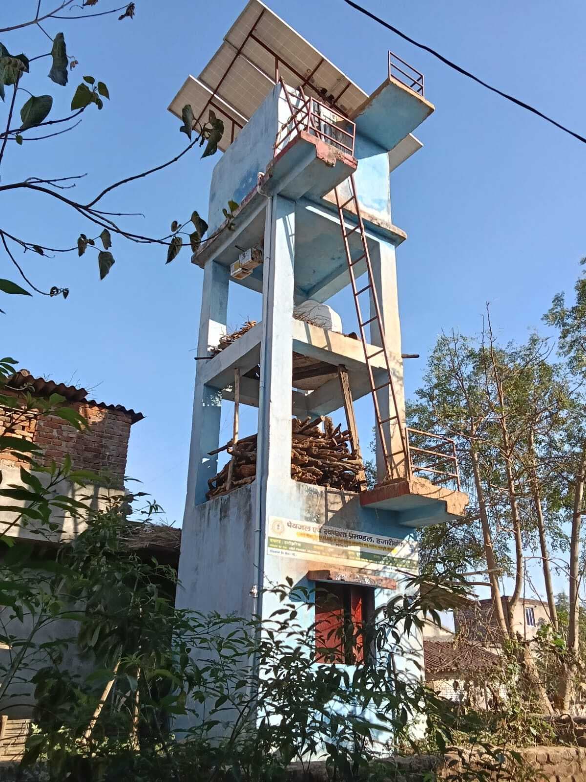 डुमर में सोलर जलमीनार से जलापूर्ति एक सप्ताह से बंद