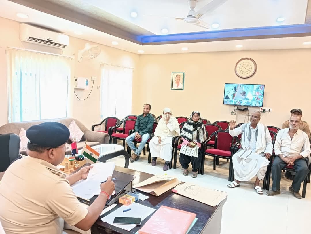 एसपी के जनता दरबार में दर्जनों मामलों की हुई सुनवाई