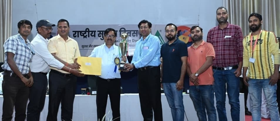 Bokaro News : सुरक्षा हम सभी की सामूहिक जिम्मेदारी, दैनिक जीवन शैली में अपनाएं : अमरेंदु प्रकाश