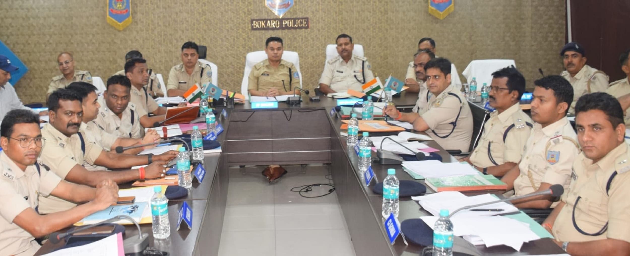 Bokaro News : अपनी जिम्मेदारियों की गंभीरता को समझें पुलिस अधिकारी : एसपी