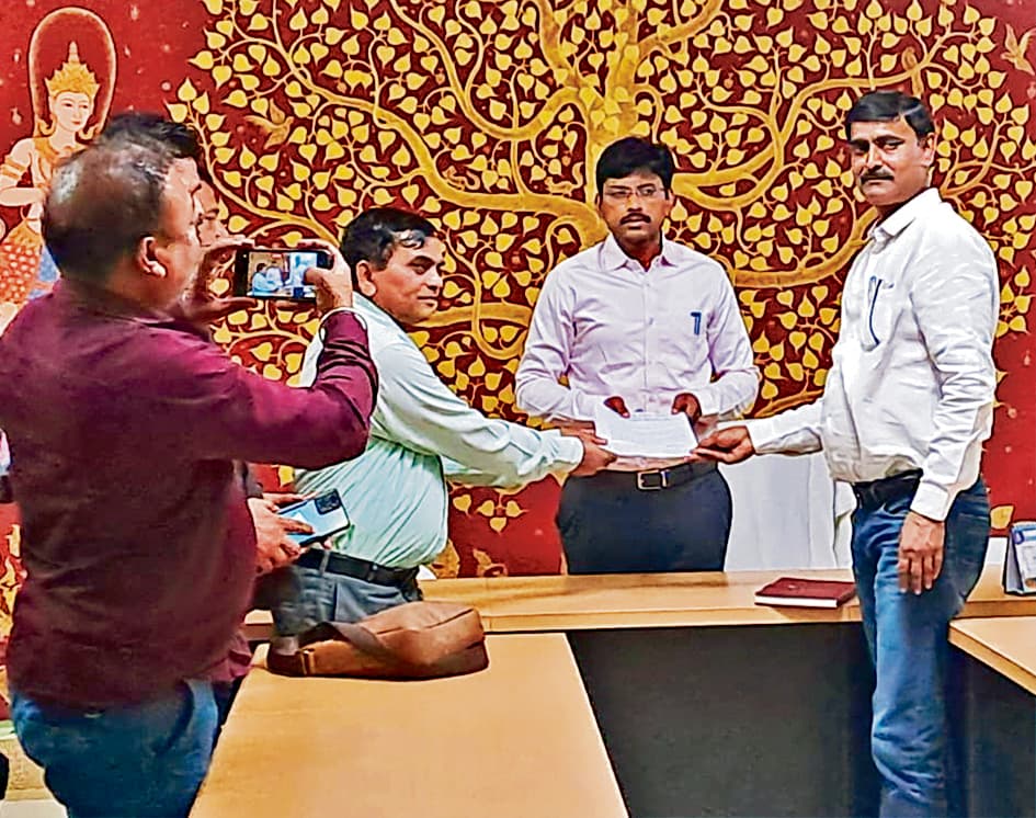 Gaya News : पत्रकार पर दर्ज प्राथमिकी के मामले में डीएम ने जांच के लिए कमेटी बनायी