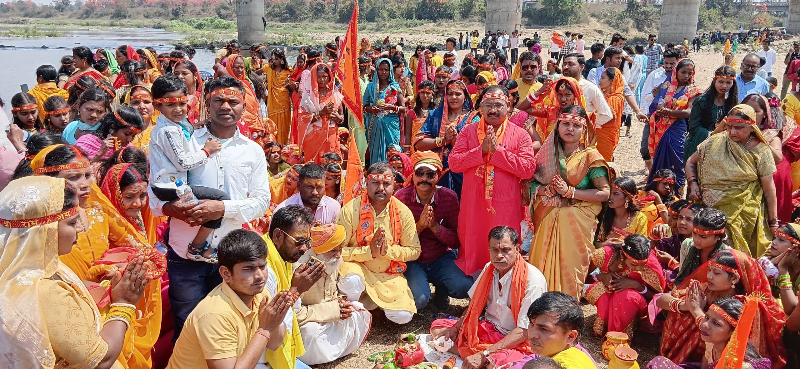 Bokaro News : अंगवाली में महायज्ञ शुरू, निकली कलश यात्रा