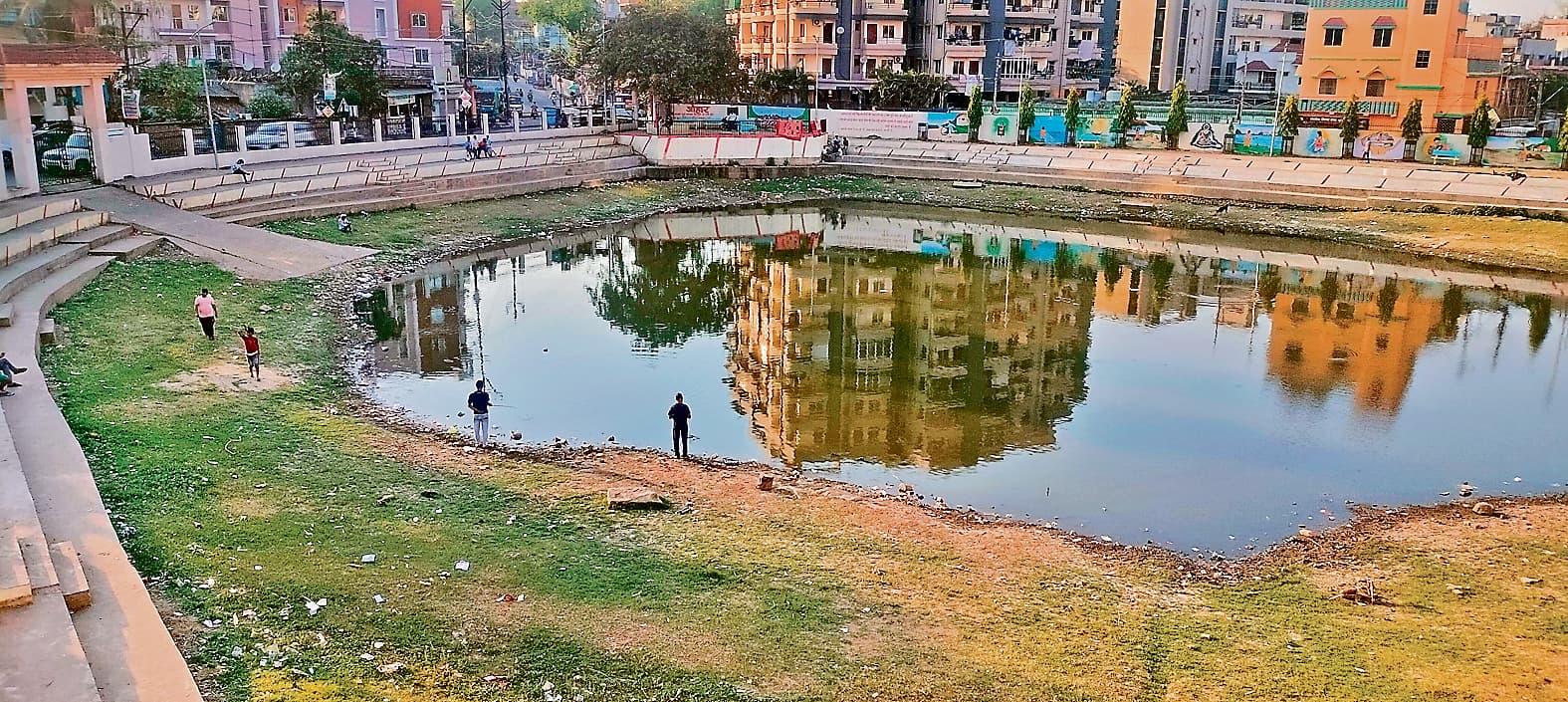 Ranchi News : गर्मी की दस्तक के साथ ही सूखने लगे जलाशय
