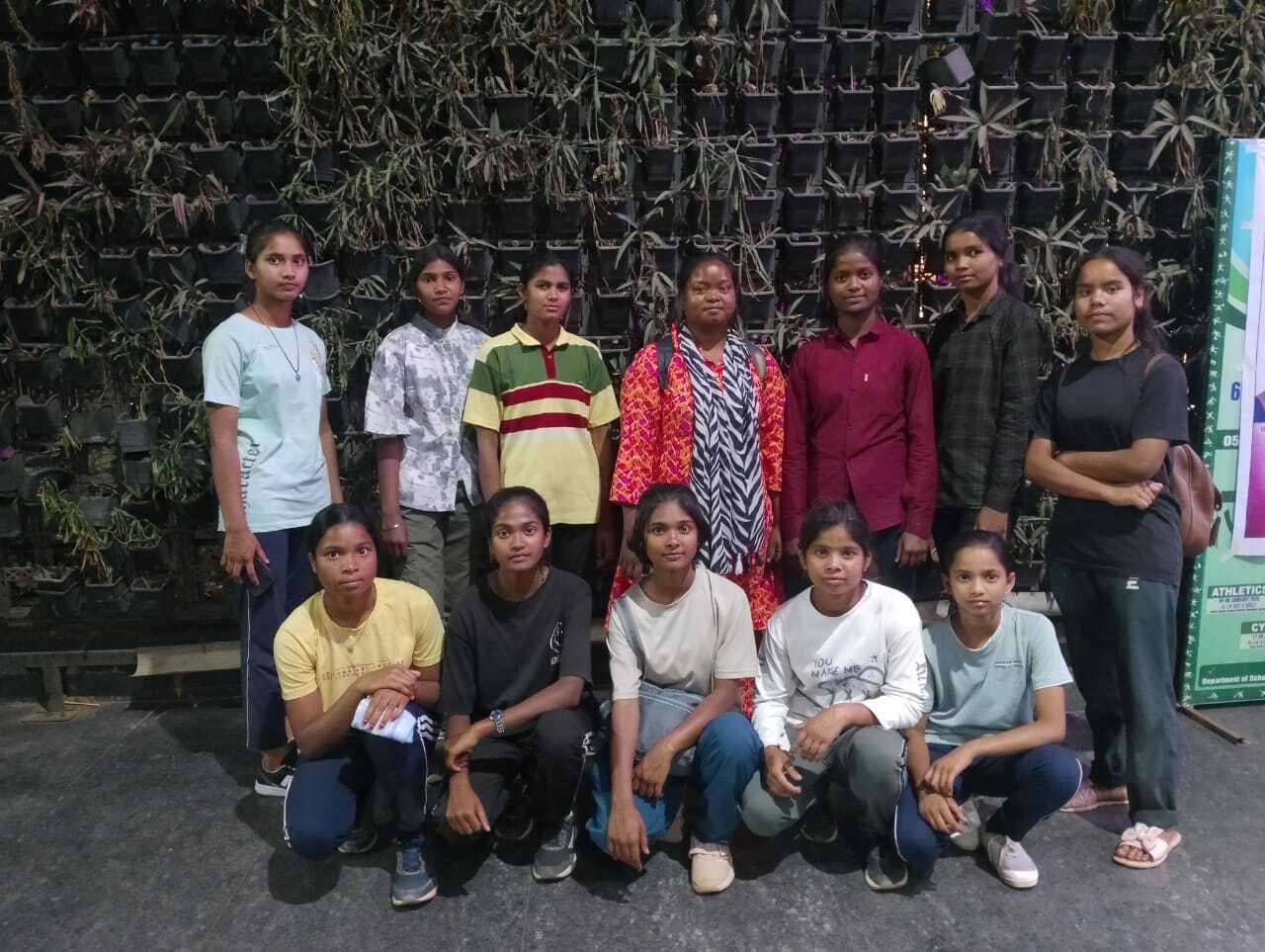 Sports : झारखंड राज्य सब जूनियर बालिका चॉकबॉल टीम महाराष्ट्र गयी