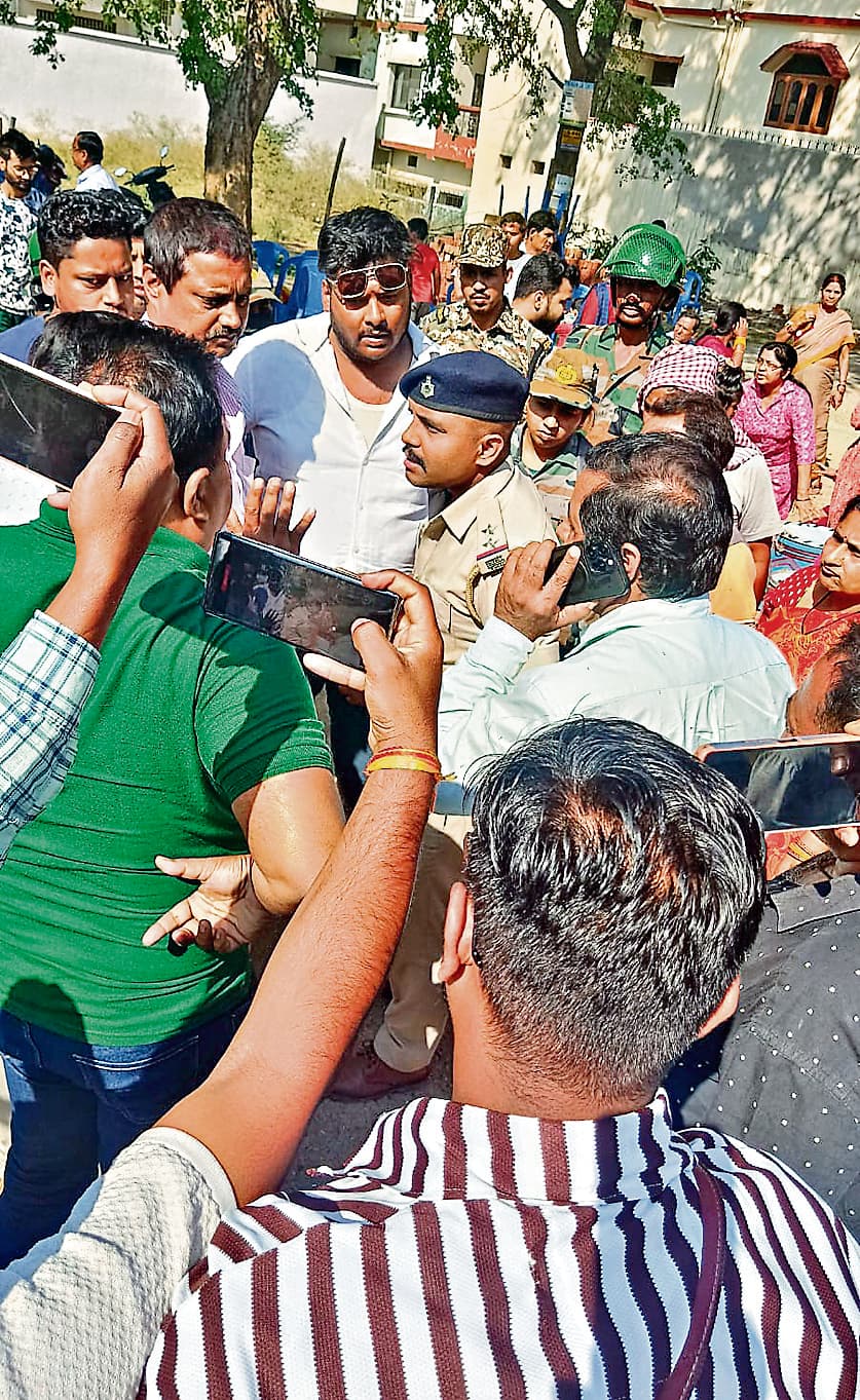 Ranchi News : जलमीनार बनाने का विरोध, टीम लौटी