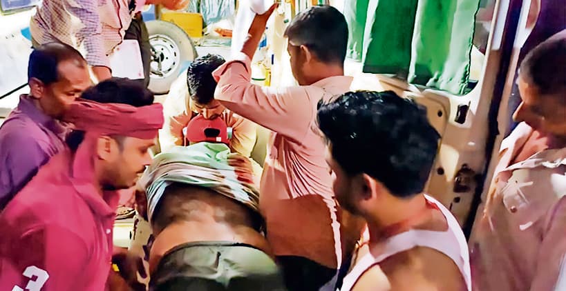 Gaya News : शेरघाटी में अपराधियों ने दुकानदार को मारी गोली, गया रेफर