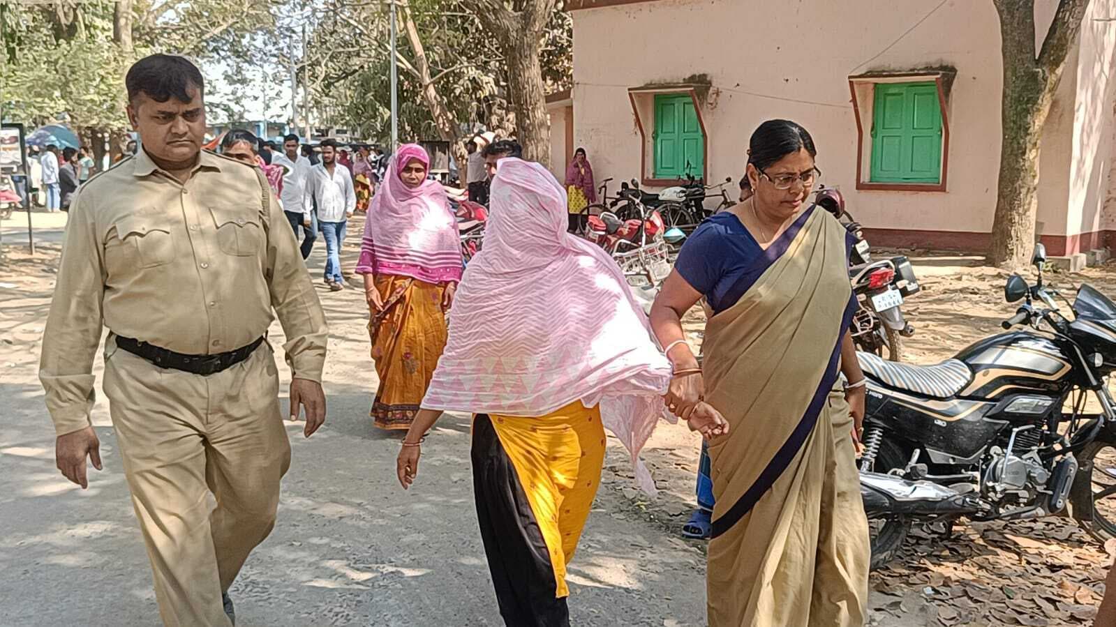 नकली नोट के अवैध कारोबारी महिला को मिली पांच वर्ष की सजा