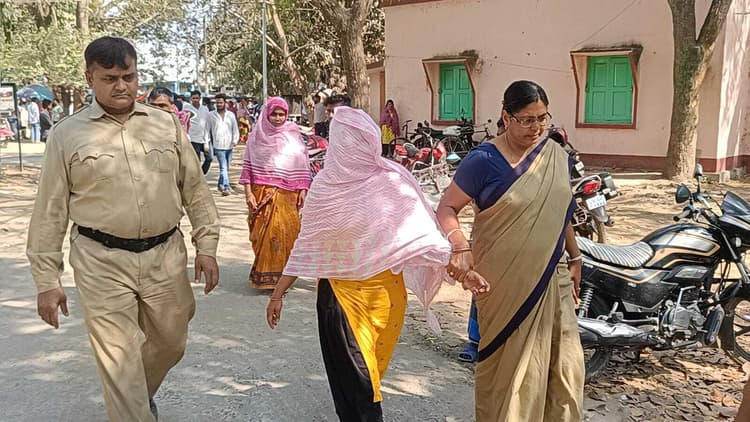 नकली नोट के अवैध कारोबारी महिला को मिली पांच वर्ष की सजा