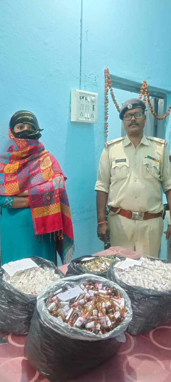 3200 पीस नशीली दवा के साथ महिला गिरफ्तार