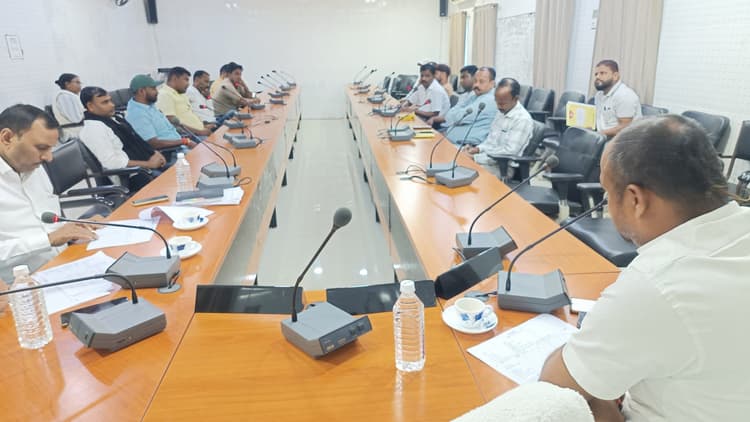 महाराजपुर हाट के लिए लगी चार लाख 67 हजार की अधिकतम बोली