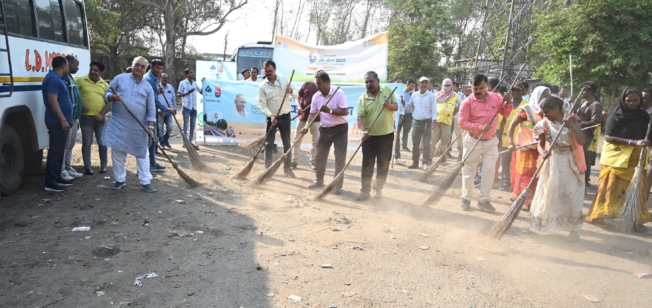 Bokaro News : बीएसएल ने चलाया स्वच्छता अभियान, दिलाई गयी शपथ