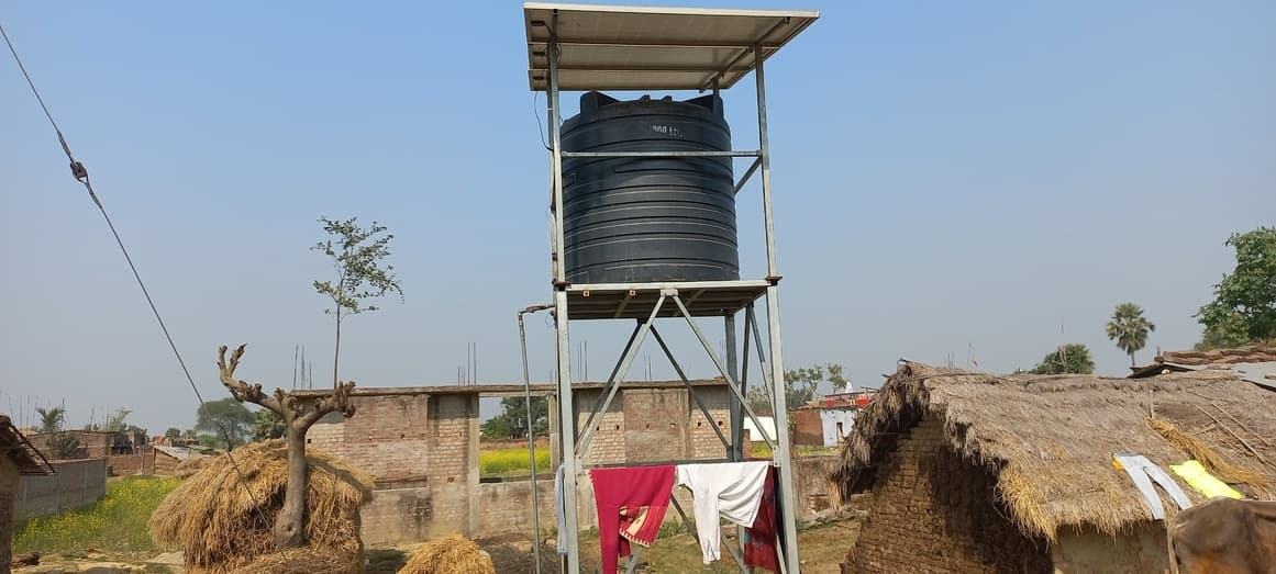 डोय पंचायत में लाखों की लागत से लगा सोलर जलमीनार पड़ा है बेकार