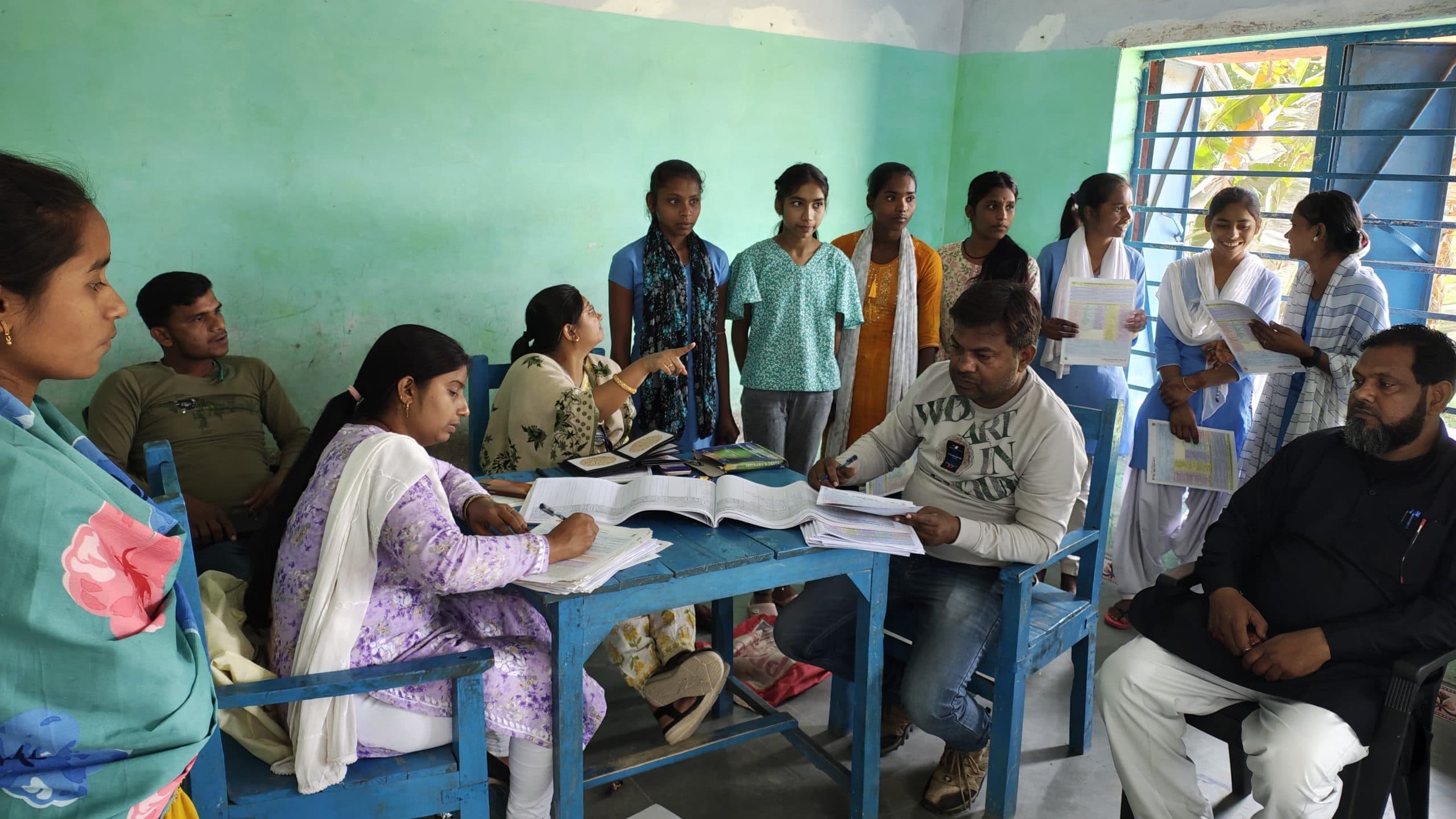 नौंवी से 12वीं तक के छात्र-छात्राओं की हुई स्वास्थ्य जांच