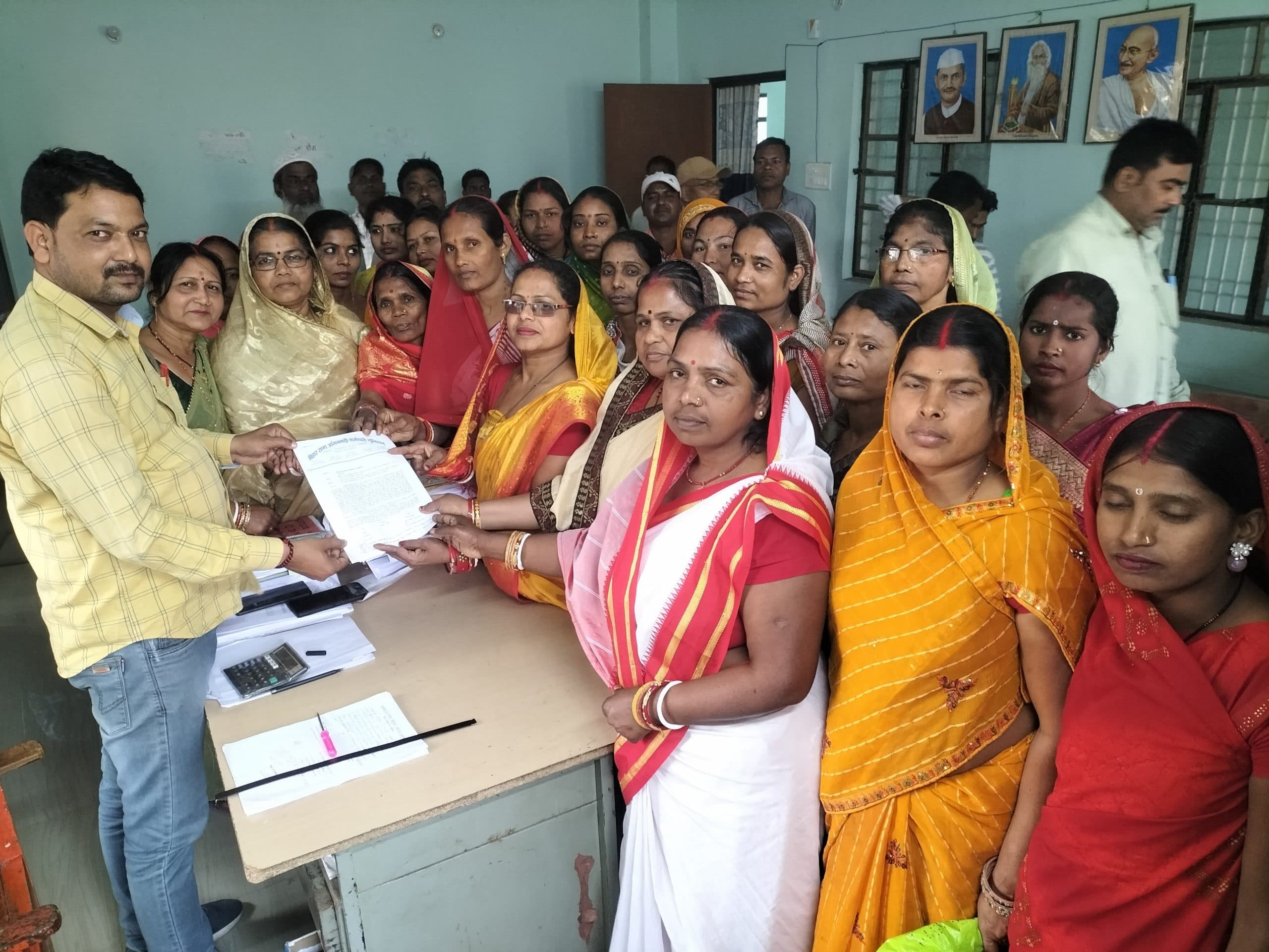 एफआरएस के विरोध में सेविकाओं ने जताया विरोध