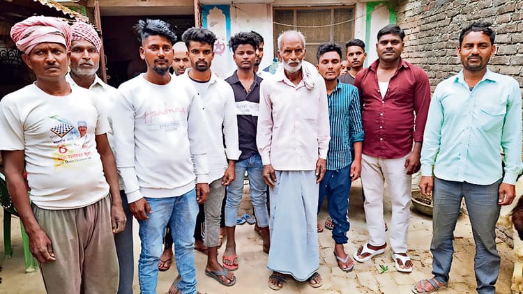 Siwan News : सड़क हादसे में घायल किशोरी की इलाज के दौरान मौत, मातम