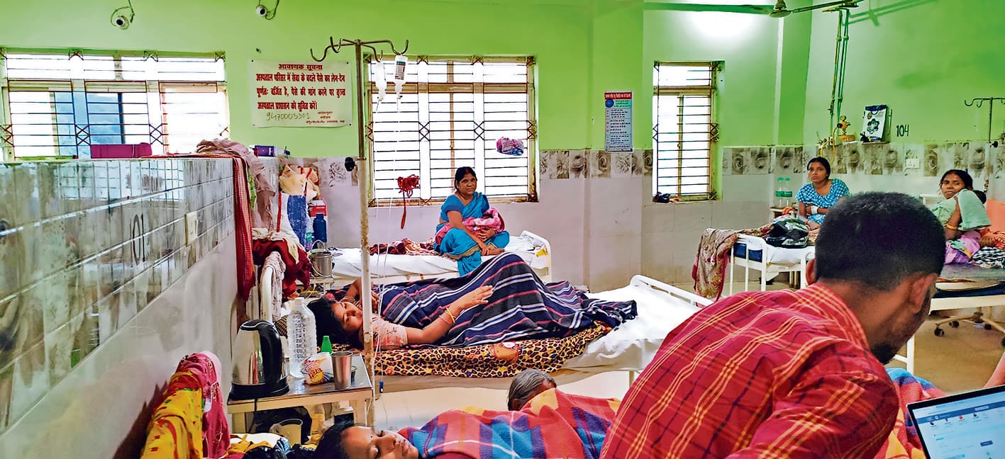 Gaya News : प्रसूता के परिजनों को बच्चा दिखाने के नाम पर हर दिन हो रही वसूली