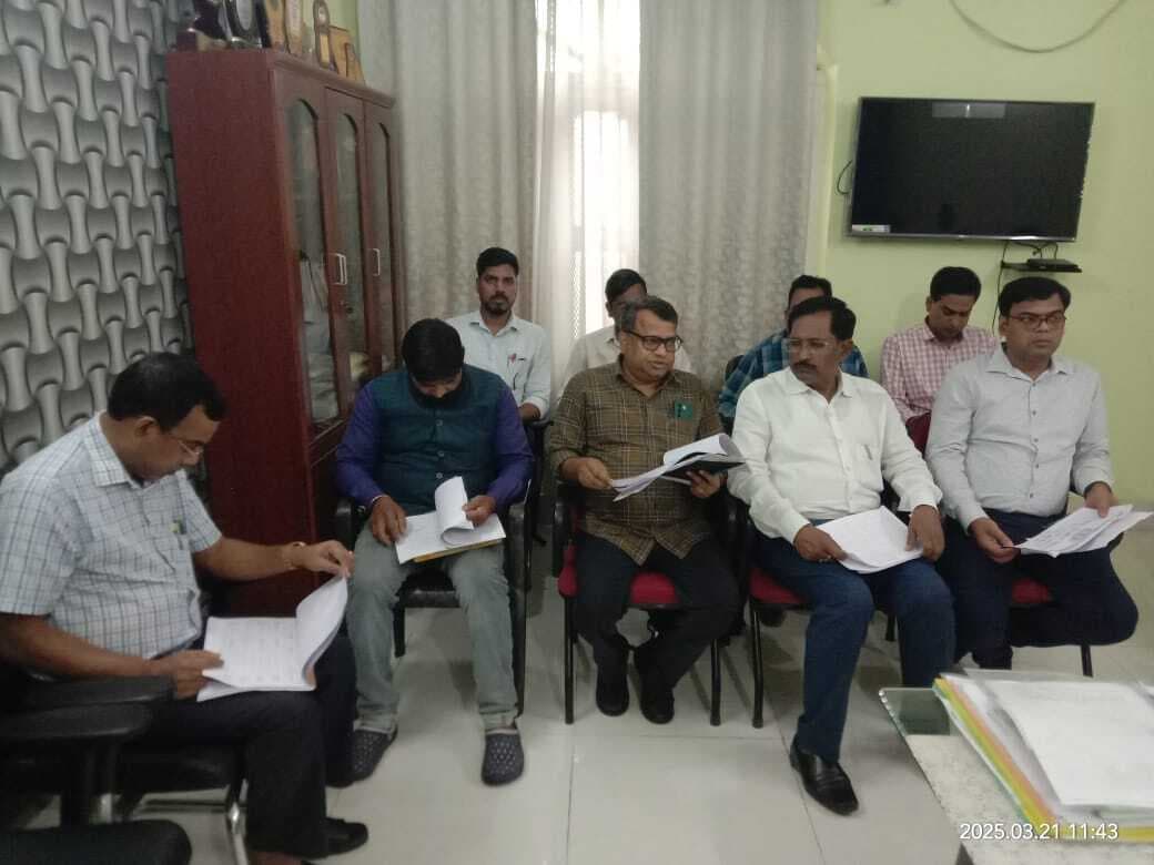 जिले में पेयजल किल्लत दूर करने के लिए चापाकल रखें दुरुस्त : डीसी