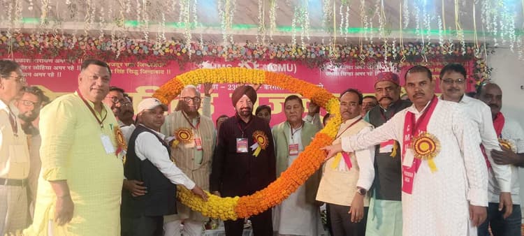 देश में अघोषित रूप से आपातकाल लागू, मजदूर यूनियन को संघर्ष करना होगा : हरभजन